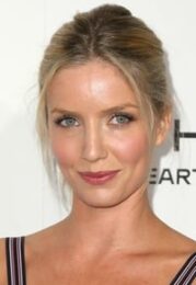 Annabelle Wallis