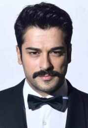 Burak Özçivit