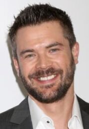 Charlie Weber