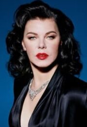 Debi Mazar