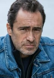 Demián Bichir