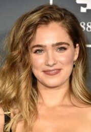 Haley Lu Richardson