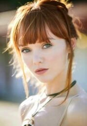 Hannah Rose May