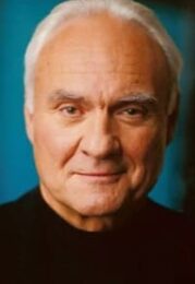 Kenneth Welsh