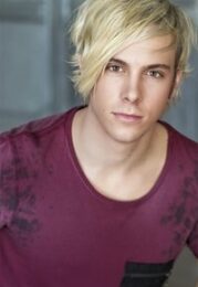 Riker Lynch